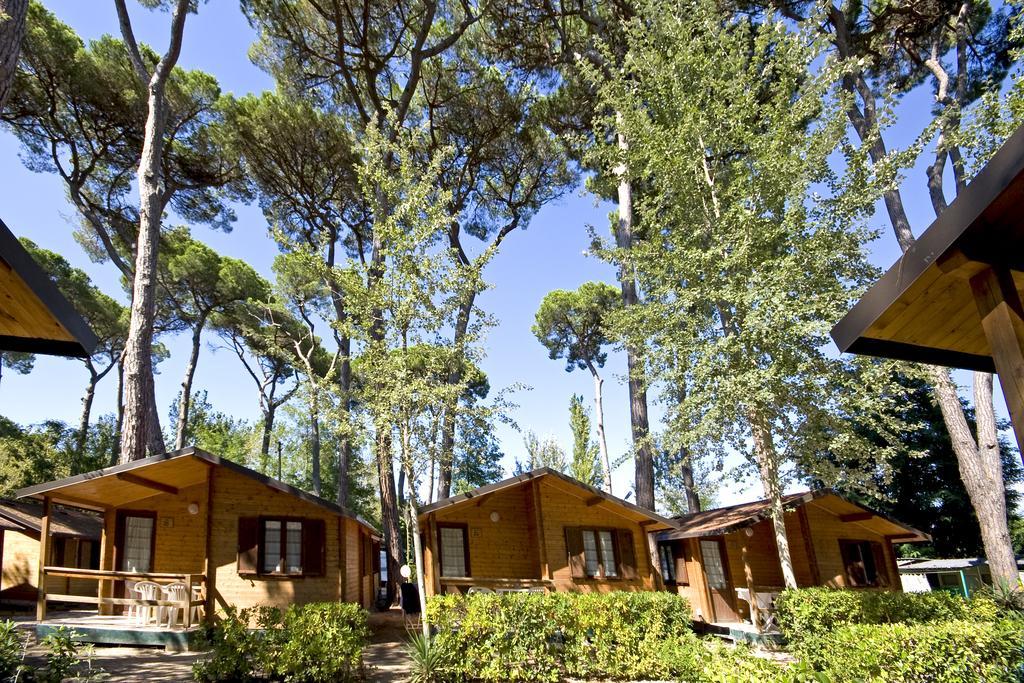 Campeggio Boscoverde Torre del Lago Puccini Exterior photo